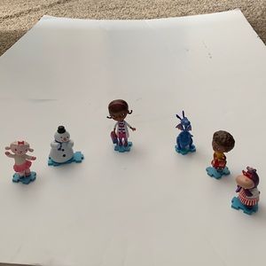 Doc McStuffins six piece figurine set